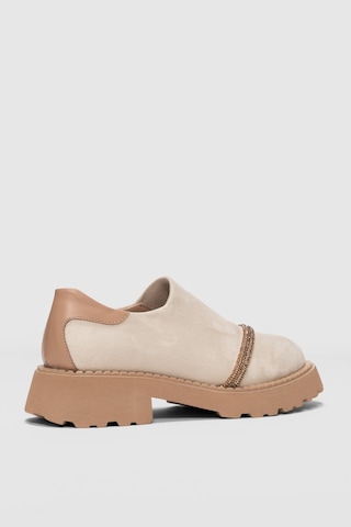 Nivan Ön Taşlı Aksesuar Detaylı Kadın Loafer-ekru Süet