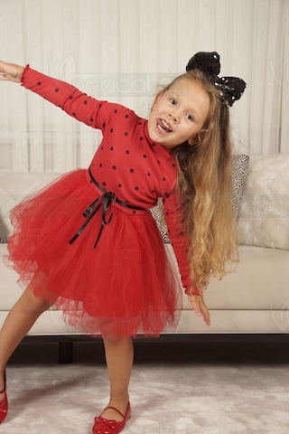 Puantiyeli Kız Çocuk Uzun Kollu Doğum Günü Ve Özel Günler İçin Tüllü Elbise Kırmızı