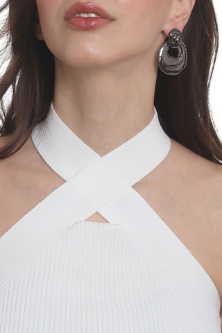 Labalaba Kadın Yaprak Dokulu Çivili Model Çanta Formlu Küpe - Antrasit Antrasit