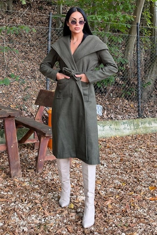 Haki Kruvaze Yaka, Kapüşonlu, Çift Cepli, Beli Kemerli, Uzun Kaşe Kaban Astarsız Haki