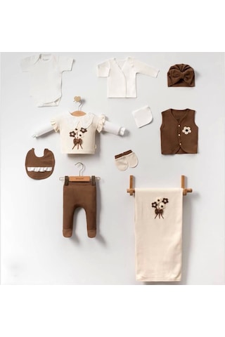 Çiçek Ve Fiyonk Detaylı 10 Parça Bebek Hastane Çıkışı Ful Set Kahverengi