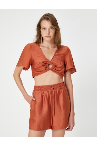 Koton Şahika Ercümen X Koton - Pencere Detaylı Modal Crop Bluz Kahverengi 3sak60227ew 3SAK60227EW517 Kahve
