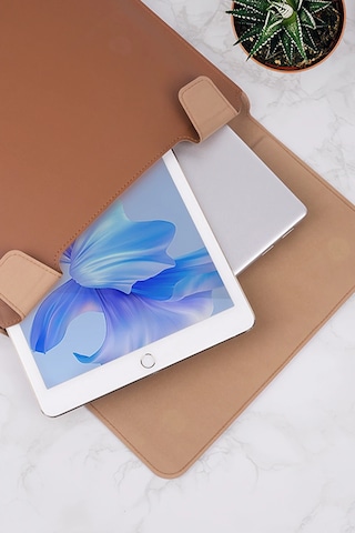 Hoco. Gt5 Delight Serisi Çok Fonksiyonlu 14 İnç Notebook Çantası - Kahverengi Kaherengi