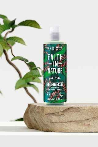Faith in Nature %99 Doğal Yenileyici Aloe Vera Normal & Kuruya Dönük Saçlar İçin Saç Bakım Kremi 400 ML