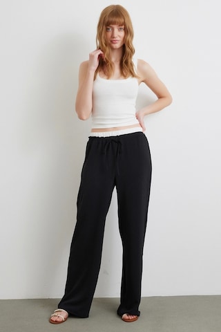 Never More Bel Bantlı Wide Leg Pantolon Siyah Siyah