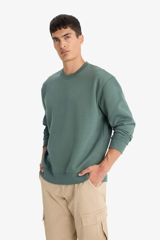 Defacto Relax Fit Bisiklet Yaka Kalın İçi Yumuşak Tüylü Basic Düz Sweatshirt T5139az25augn1019 Yeşil