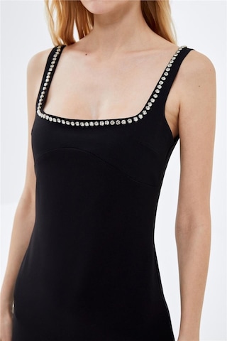 Siyah Kare Yaka Taş İşlemeli Mini Elbise-siyah Siyah