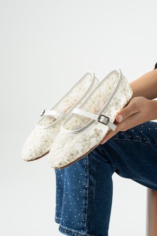 Dabab Shoes Lorena Kadın Beyaz Çiçek Nakışlı Tül Mary Jane Babet