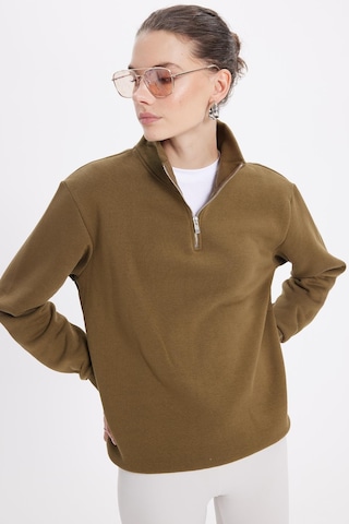 Tudors Kadın Relax Fit Rahat Kesim Pamuklu İçi Polarlı Yarım Fermuarlı Yeşil Dik Yaka Sweatshirt-42071 Yeşil