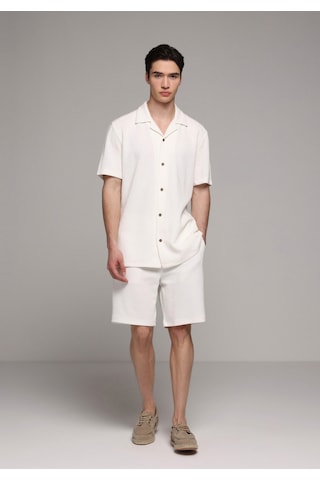 Colin's Colins Regular Fit Apaj Yaka Düz Erkek Beyaz Kısa Kol Gömlek Cl1078406 Q1.v2 Wht