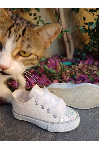 Scarpe Magiche Beyaz Kız Çocuğu Ayakkabısı Işıklı 31-35 Numara Arası Işıksızdır Beyaz