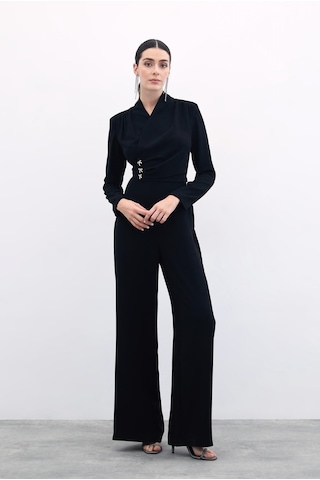 Sateen Fiyonk Aksesuarlı Krep Tulum - Siyah-135848 Siyah