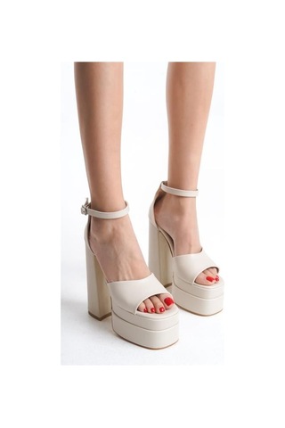 Kadın Tek Bantlı Bej Cilt 15 Cm Platform Topuklu Ayakkabı Bej