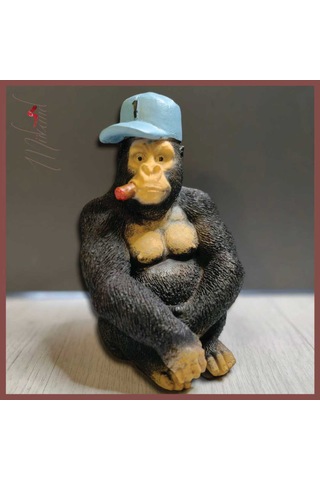 Benzersiz Şapkalı Goril Figürü El Yapımı Koleksiyonluk