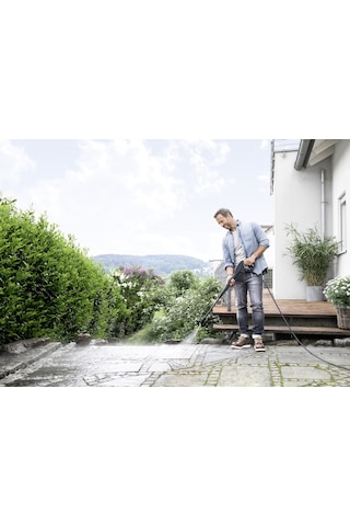 Karcher 1.679-404.0 K 4 Compact UM Car 130 Bar Basınçlı Yıkama Makinesi