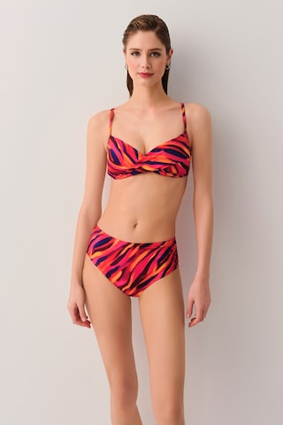Suwen Flame Yarı Destekli Bikini Üstü Sb2527013841384 Flame Baskılı