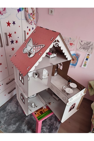 Ahşap Oyun Evi Kelebek Çatılı