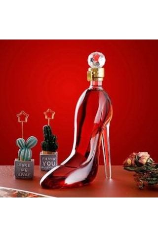 Sürahi Seti, Yüksek Topuklu Ayakkabı İle Viski Bardakları Likör, Bourbon, Votka 350ml