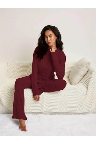 Kadın Uzun Kollu Yuvarlak Yaka Yandan Yırtmaç Detaylı Şardonlu Kaşkorse Bluz Ve Pantolon Ikili Takım Bordo