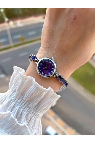 Coliseum Çelik Ve Taşlı Kordon Vintage Seri Küçük Kasa Özel Tasarım Kadın Kol Saati Sp.8933.m7 Gümüş