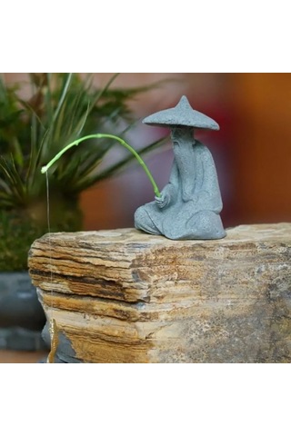 Yaleker Mini Balıkçı Heykeli: Yapay Taştan Yapılmış, Su Ortamları İçin Güvenli Ve Dekoratif Hobi Aksesuarı