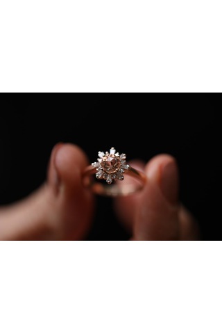 Reis Kuyumculuk T1528 The Morganite Altın Yüzük