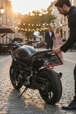 Motorsiklet Kupon Plakalık Kırmızı Kabartmalı Krom Yazı 1 Adet Motor Plakası