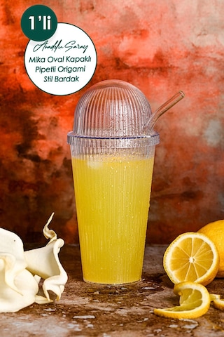 1 Adet Mika (Cam Değildir) Oval Kapaklı Pipetli Origami Stil Bardak Soğuk Kahve Meşrubat Bardağı