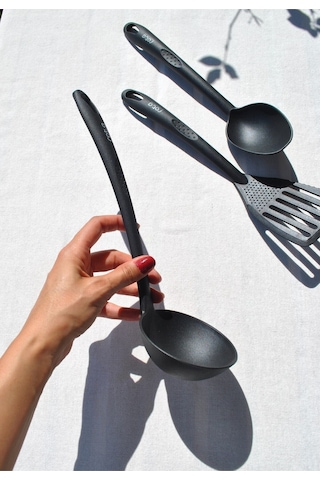 3 Adet Isıya Dayanıklı Yemek Hazırlık Seti Kaşık Kepçe Spatula Pratik Mutfak Servis Seti- Siyah