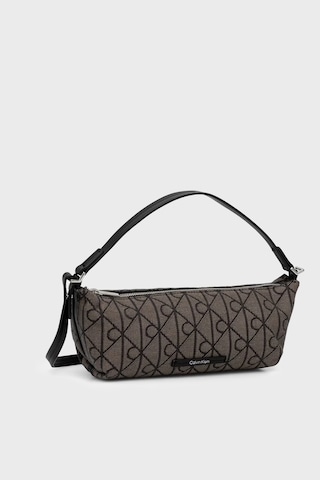 Calvin Klein 4g Logolu Çıkarılabilir Askılı Çanta Lv04f3634g7ul Bayan Çanta Lv04f3634g 7ul Bej-siyah