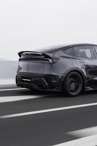 Junıper Model Y 2025+ Yofer Spoıler Pıano Black