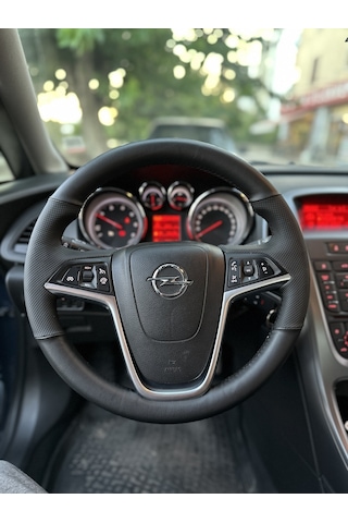 Opel Insignia Araca Özel Direksiyon Kılıfı Bombeli Direksiyonlar