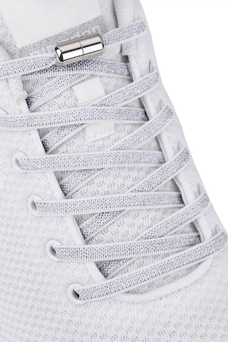 Ayarlanabilir 1 Çift Gümüş Simli Vidalı Kapsül Uçlu 6 Mm Lastik Pratik Bağcık Gümüş