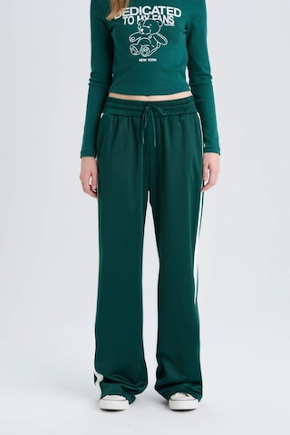 DeFacto Coool Wide Leg Eşofman Altı Geniş Bol Paça Beli Lastikli Cepli Bağcıklı E2667AX24WNGN516 Yeşil