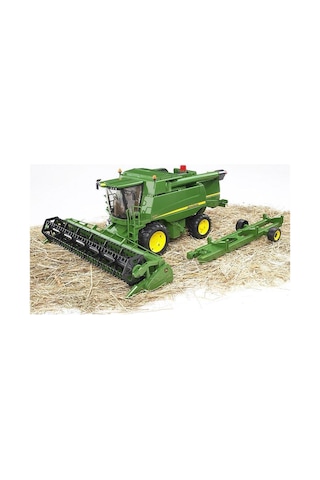 Bruder John Deere T670i Biçerdöver Br02132