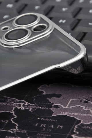 Apple Uyumlu iPhone 13 Uyumlu Gümüş Gri Silver Renkli İnce Kenarlı Şeffaf Sert Kapak Kılıf Gri -