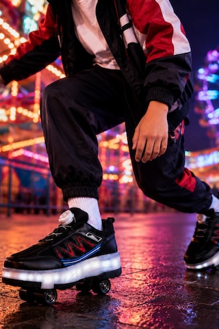 Muggo Skate Çocuk Işıklı Patenli Tekerlekli Sneaker Spor Ayakkabı Siyah - Kırmızı
