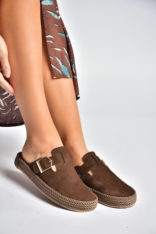 Fox Shoes Y596148402 Kahverengi Süet Önü Kapalı Sapo Terlik