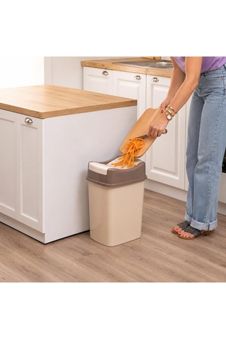 8 Litre Kapaklı Çöp Kovası, Modern Tasarım Pratik Mutfak Banyo Ofis Çöp Kutusu, Kapaklı Plastik Atık Kovası K Çok Renkli