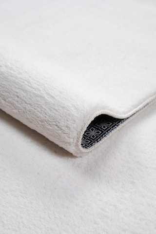 Vl Comfort Düz Saçaklı Peluş Halı Ekru Düz Düz Saçaklı