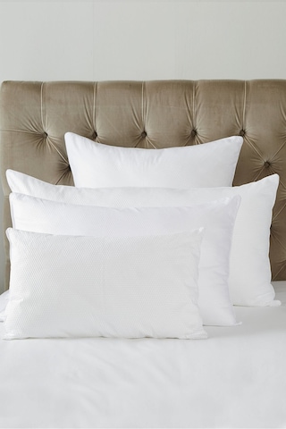 The White Company Süper Yumuşak Ultra Yıkanabilir Yastık, 50 X 90 Cm Beyaz