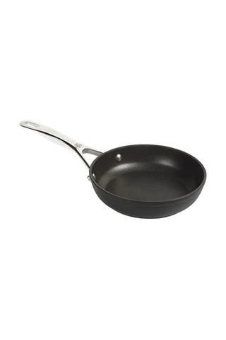 Kızartma Tavası 28 Cm Yapışmaz Kaplama İle Ergonomik Tasarım 001 Siyah