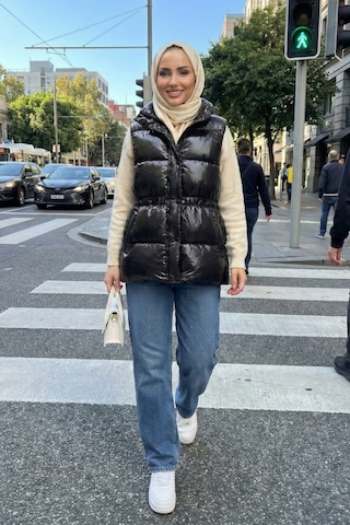 Hb Harma Time Butik Kadın Fermuarlı Cepli Parlak Şişme Siyah Yelek
