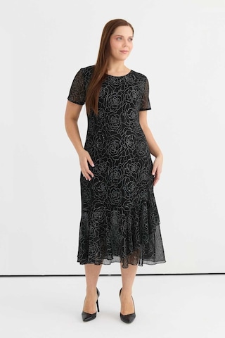 Selen O Yaka Desenli Siyah Standart Kadın Elbise 25ysl7593-bb Siyah