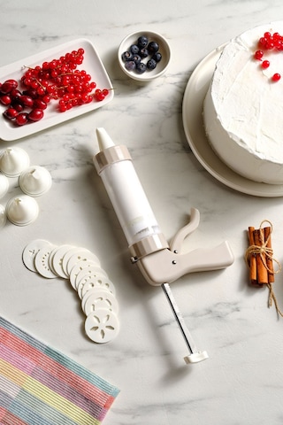 Karaca x Refika Gadgets Pasta Süsleme Aparatı