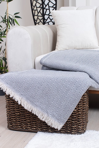 Pamuklu Zikzak Desenli Püsküllü Koltuk Örtüsü 170x210 Cm Dekoratif Ve Çok Amaçlı Koyu Gri