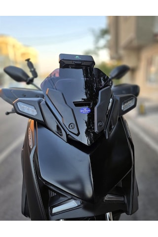 Motocam Yamaha Xmax Ön Cam 2023-2026 Model 36cm Siyah Renkli 4mm Sportif