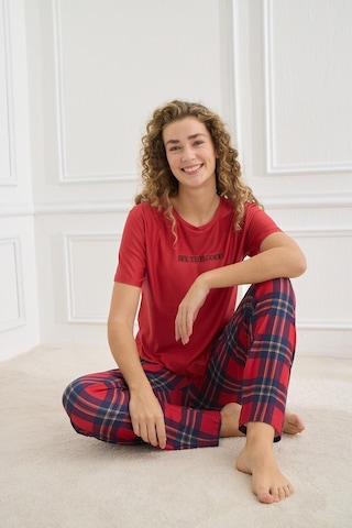 Kompedan Kadın Ekose Desenli Bisiklet Yaka Pijama Takım Kırmızı 30102-598 Kırmızı