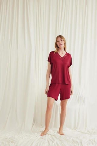 İkikareshop Kısa Kollu Dantelli V Yaka Şort Pijama Takımı Çok Renkli
