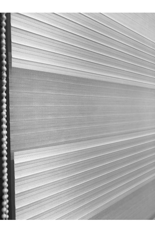 Beyaz Pliseli Zebra Stor Perde Alüminyum Kasalı Al-480